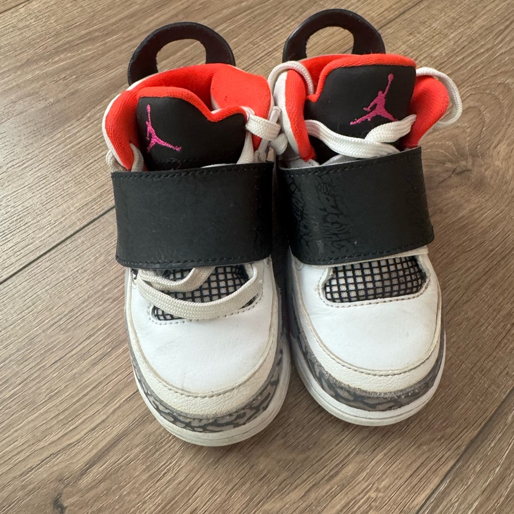 Air Jordan 3 Kids Black and White